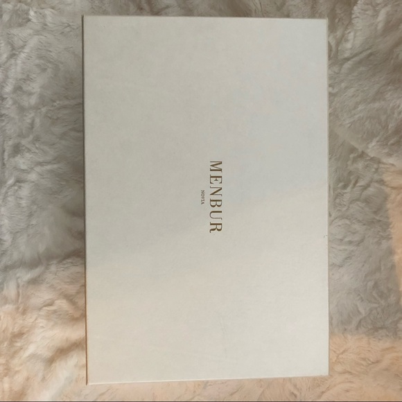 Menbur Narke White Satin Appliqué Peeptoe Pumps - Picture 7 of 8